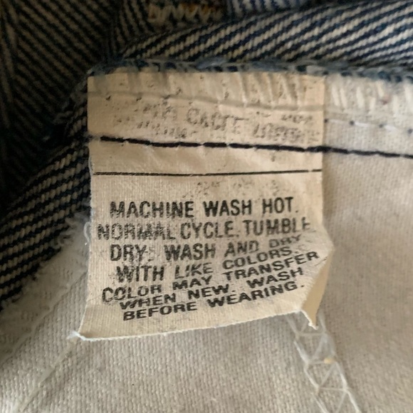 Vintage Levi’s 517 bootcut jeans 32x34 - Picture 5 of 16